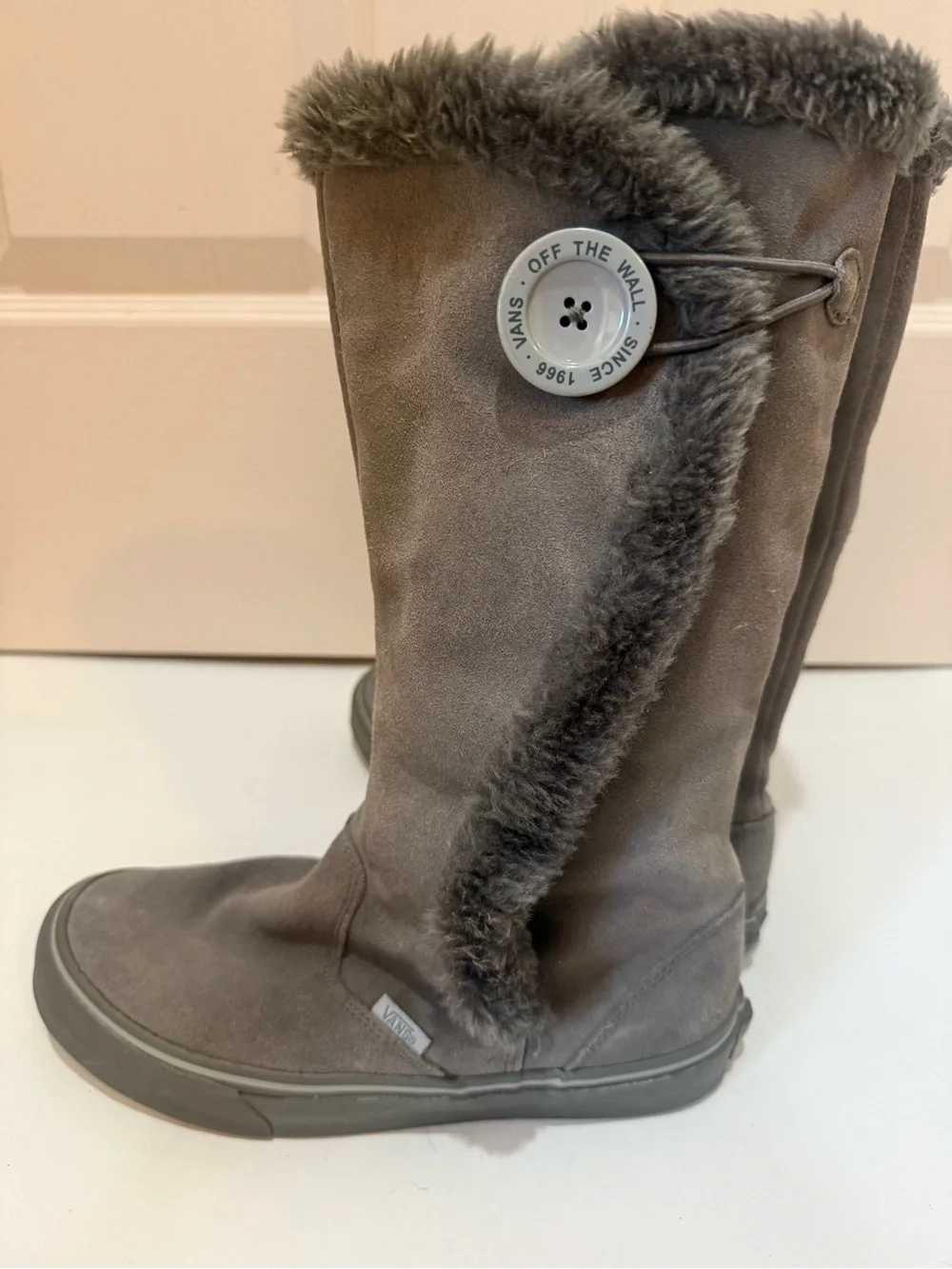 Vans Phoebe Women's Tall Faux-Fur Trim Suede Winter Boots in Gray